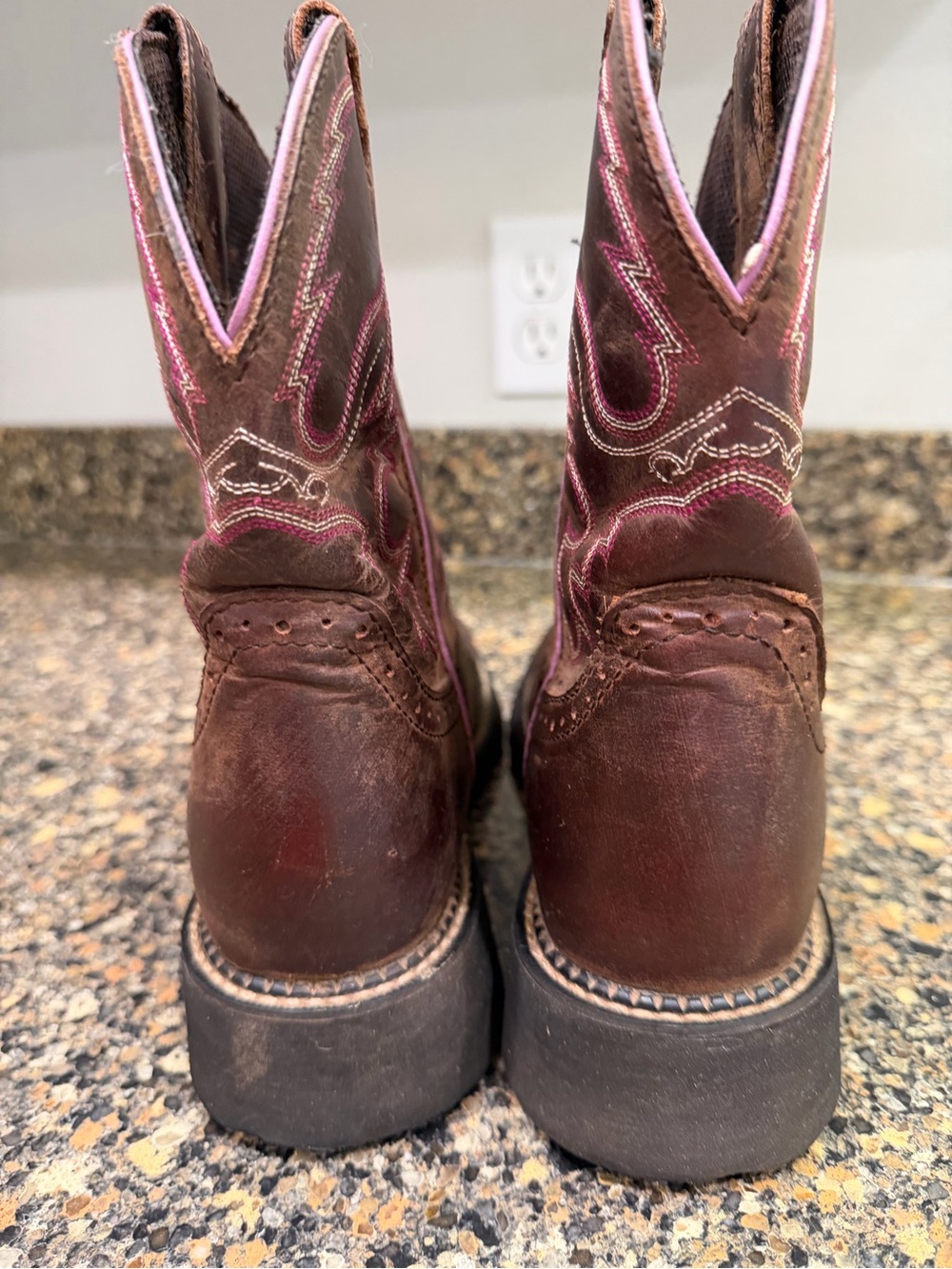 Justin ladies 9  Brown Western Pull-On Boots - Picture 4 of 9